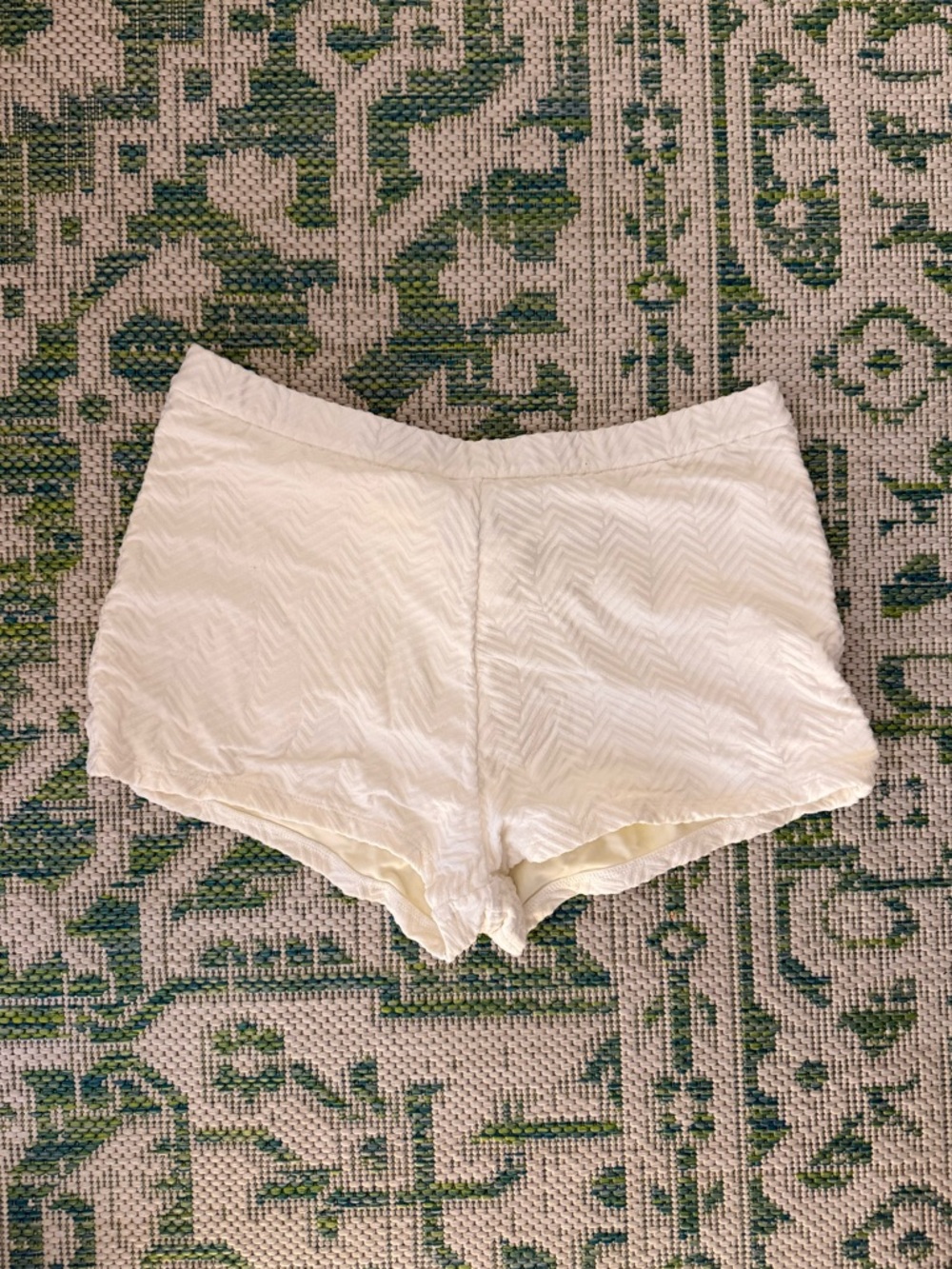 Triangl Celeste Short in White